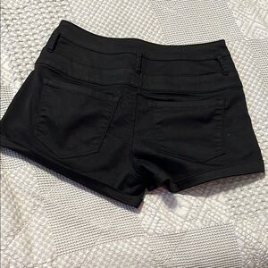 Women's Refuge Black Shorts